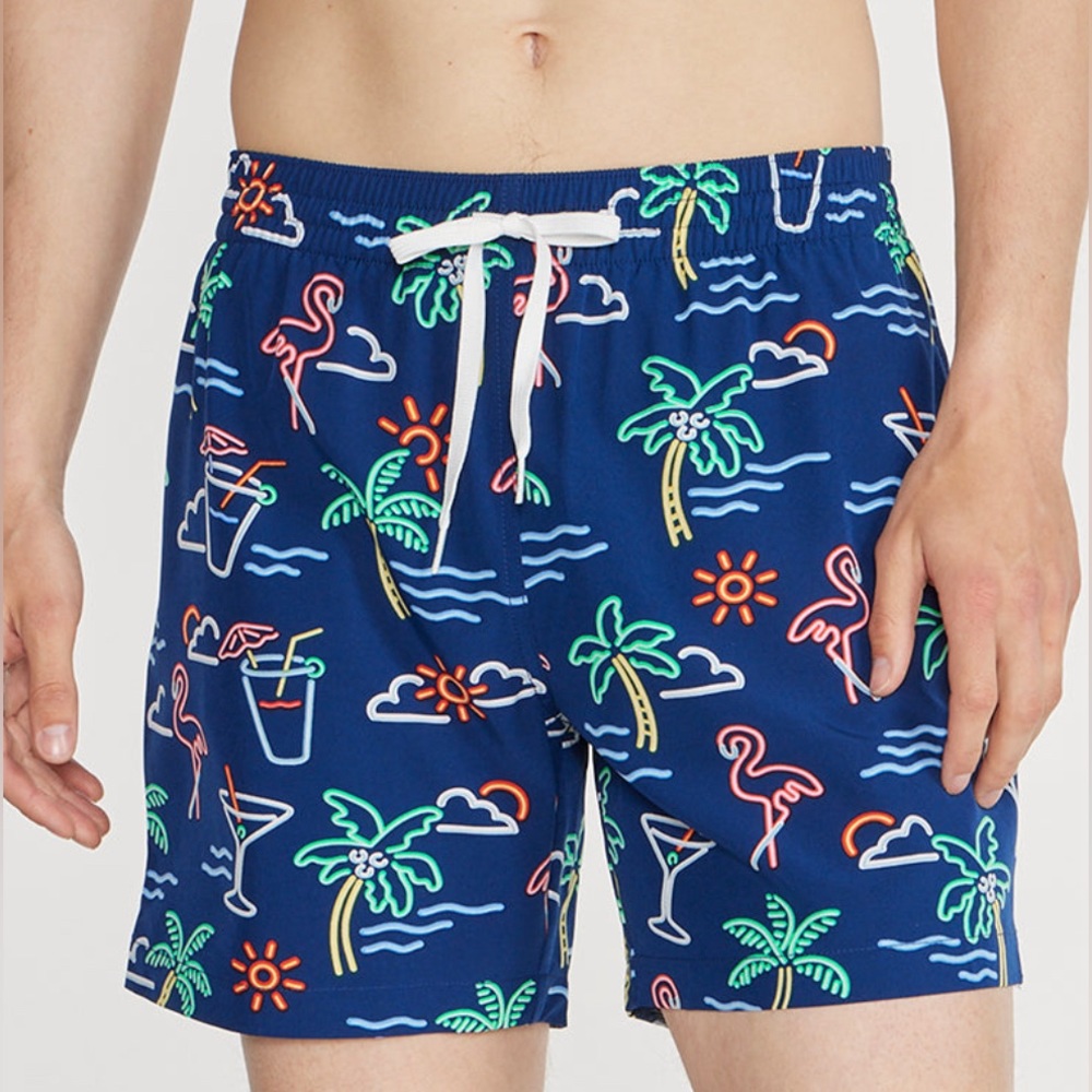 chubbies The Neon Lights Classic Swim Trunks🌴